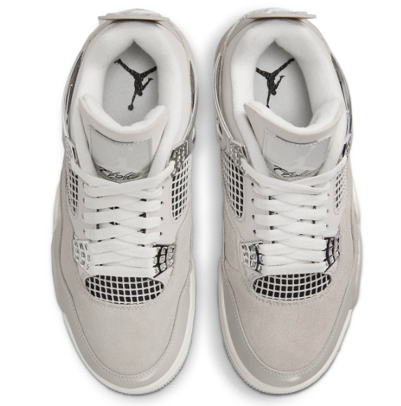 (WMNS) Air Jordan 4 Retro 'Frozen Moments' Sneakers